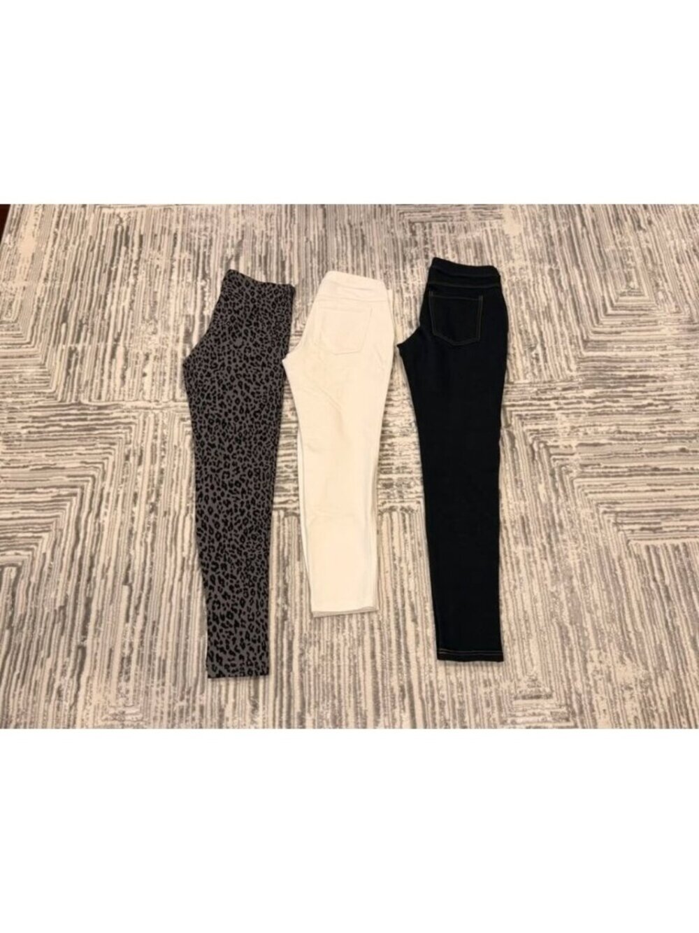 NEW HUE women's small 3-pair leggings Bundle MSRP $156 for all 3!